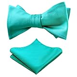Pajarita clásica con abertura en forma de T ajustable. Hecho a mano, un importante accesorio para un esmoquin o un traje.