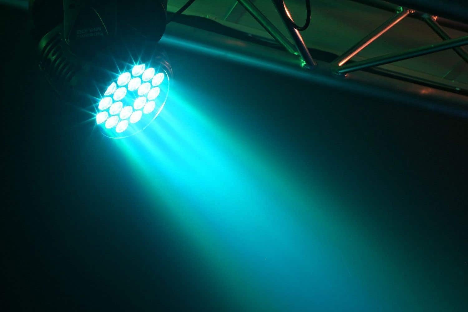 BeamZ MHL108MK4 Cabeza móvil Wash LED RGB | Cobertura uniforme, mezcla homogénea del color, para eventos y conciertos