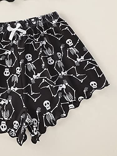 Image of WDIRARA Women's Plus Size Skull Pajama Set Goth Cute Shorts Sleepwear