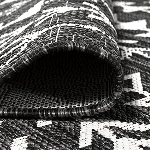 Image of JONATHAN Y Bohemian Geometric Indoor Outdoor Area Rug 5X8 Black /Ivory, Tokay for Backyard, Patio, Porch, Easy-Cleaning, High Traffic, Pet-Friendly, Non-Shedding (SMB132E-5)