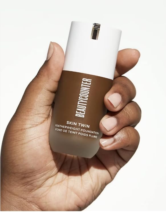 Beautycounter Skin Twin Featherweight Foundationa Dark 570