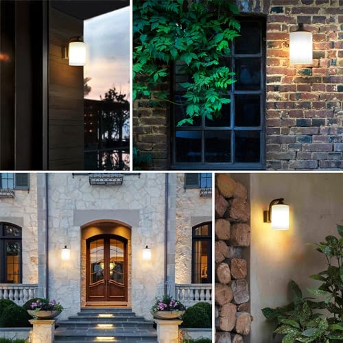 Lampe murale extérieure étanche pour sécuriser l'accès au garage