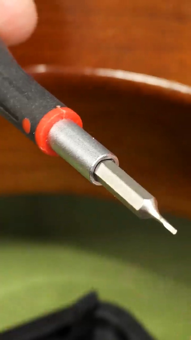 Amazon.com: StewMac Guitar Tech Screwdriver Set – 36-Piece Bit Set