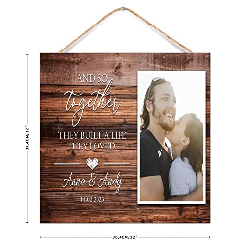 Letrero de madera And So Together para decoración de boda 4