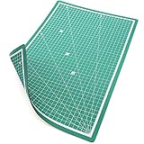Gracias a su estructura de varias capas de la tabla de cortar es resistente y aguanta cuchillas afiladas