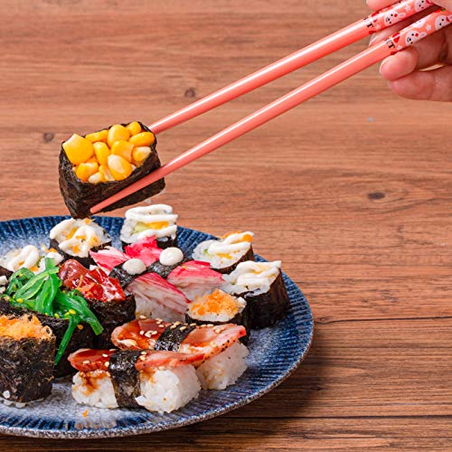 YUESHICO Chopsticks and Chopstick Holder - Cute Chopsticks and Lucky Cat Chopstick Rest Set, 5 Animal Chopsticks and Cute Lucky 5 Cats Natural Wood Reusable Chopsticks, Chopsticks Holder Gift Set