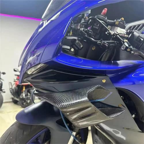 Aileron aérodynamique moto look carbone pour sublimer vos sorties sur circuit