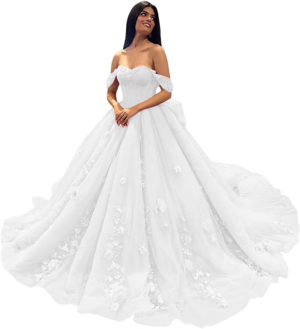 Fuomomo Women's White Off Shoulder Quinceanera Dresses Ball Gowns For 15 16 Year Old Quinceanera Evening Gowns With Lace Appliques Mt033
