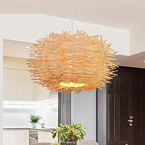 Chandelier nid d'oiseau en bois pour créer une ambiance bistrot chic au salon