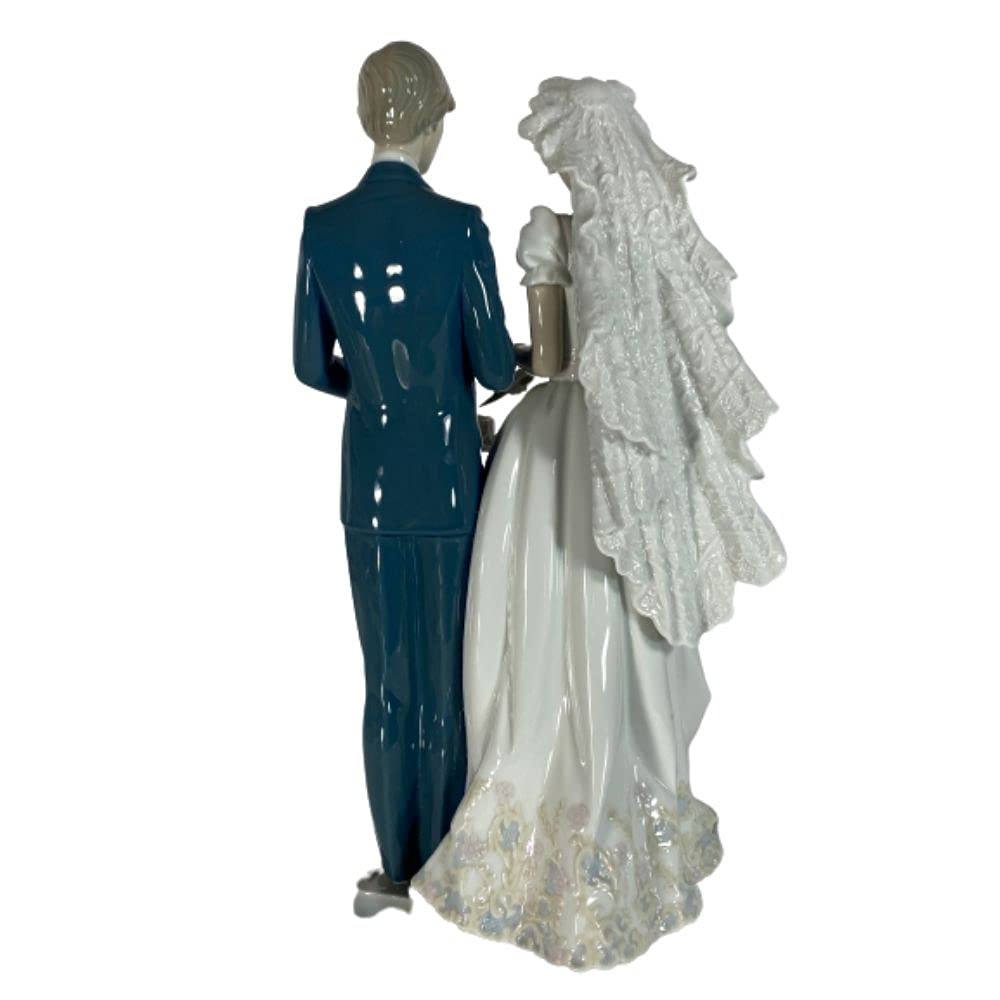 Amazon.com: Lladro Wedding Cake 01005587 : Home & Kitchen