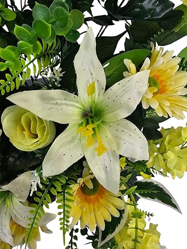 Centro de flores artificiales para bodas e iglesias con lirios y rosas amarillas 4