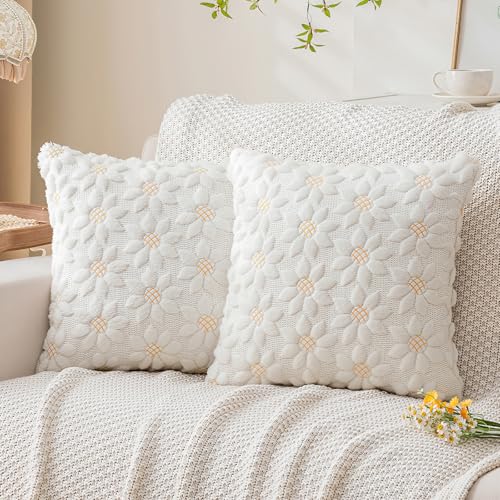 La Desire - Juego de 2 Fundas de cojín de 45 x 45 cm con Estampado de Margaritas Blancas, Suave Piel sintética Jacquard, para Dormitorio, sofá, sofá o para el hogar.
