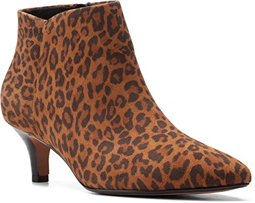 Image of Clarks Women's 26143924 Black Boots