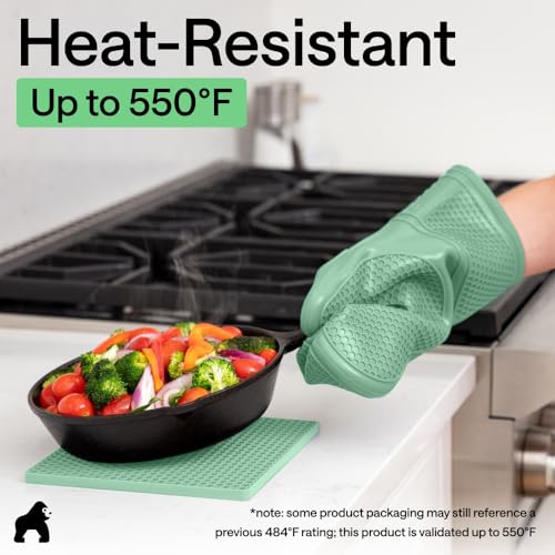 Image of GORILLA GRIP BPA-Free Soft Silicone Oven Mitts and Pot Holders Sets of 4, Heat Resistant Waterproof Cooking Gloves, Thick Cotton Lining, Flexible Gripping for Baking Grilling, Kitchen Trivets, Mint