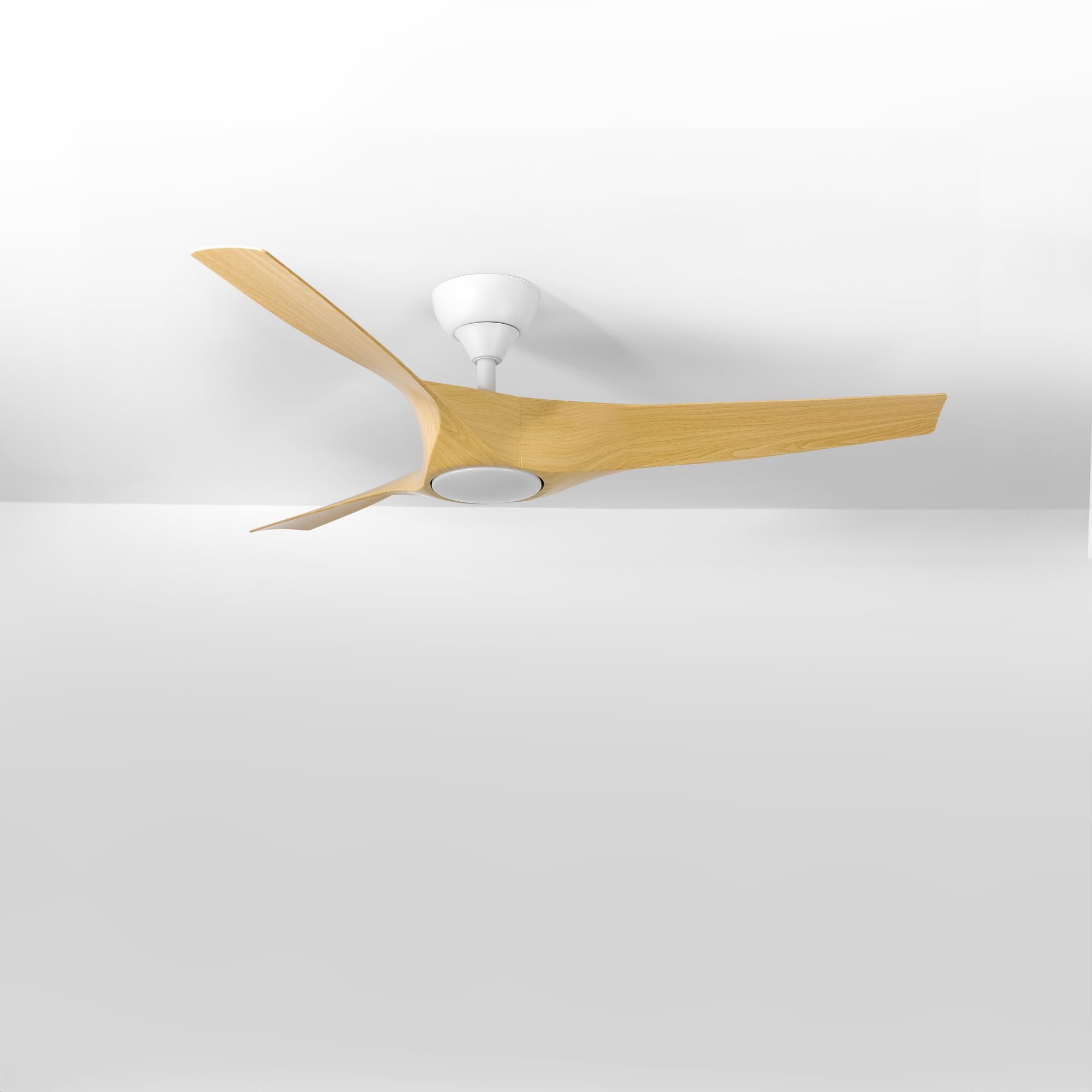 Nevaly Ventilador Techo Blanco/ABS Efecto Madera. Luz Led 24W Neutra/Cálida/Extra Cálida. Motor DC. 3 Aspas Ø132cm. Verano/Invierno. 6 Velocidades. Control Remoto Temporizador. Silencioso.