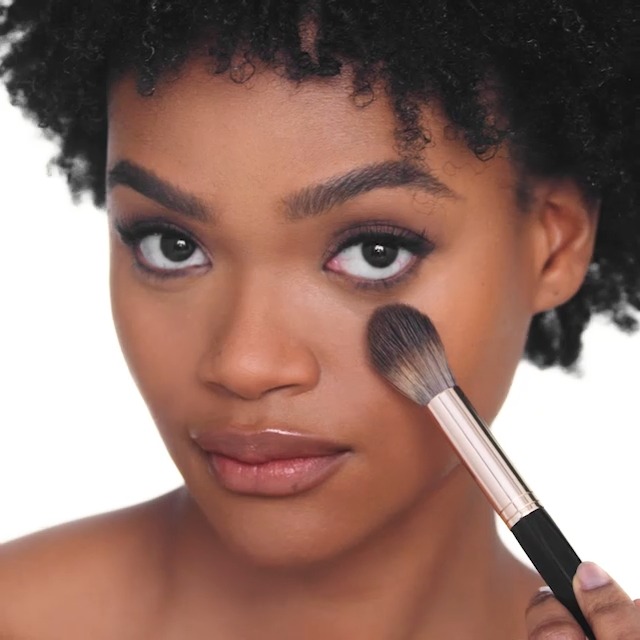 Image of Charlotte Tilbury Airbrush Flawless Finish Setting Powder - Pore-Blurring Pressed Powder for Face Makeup to Minimize Shine with a Soft-Focus Finish