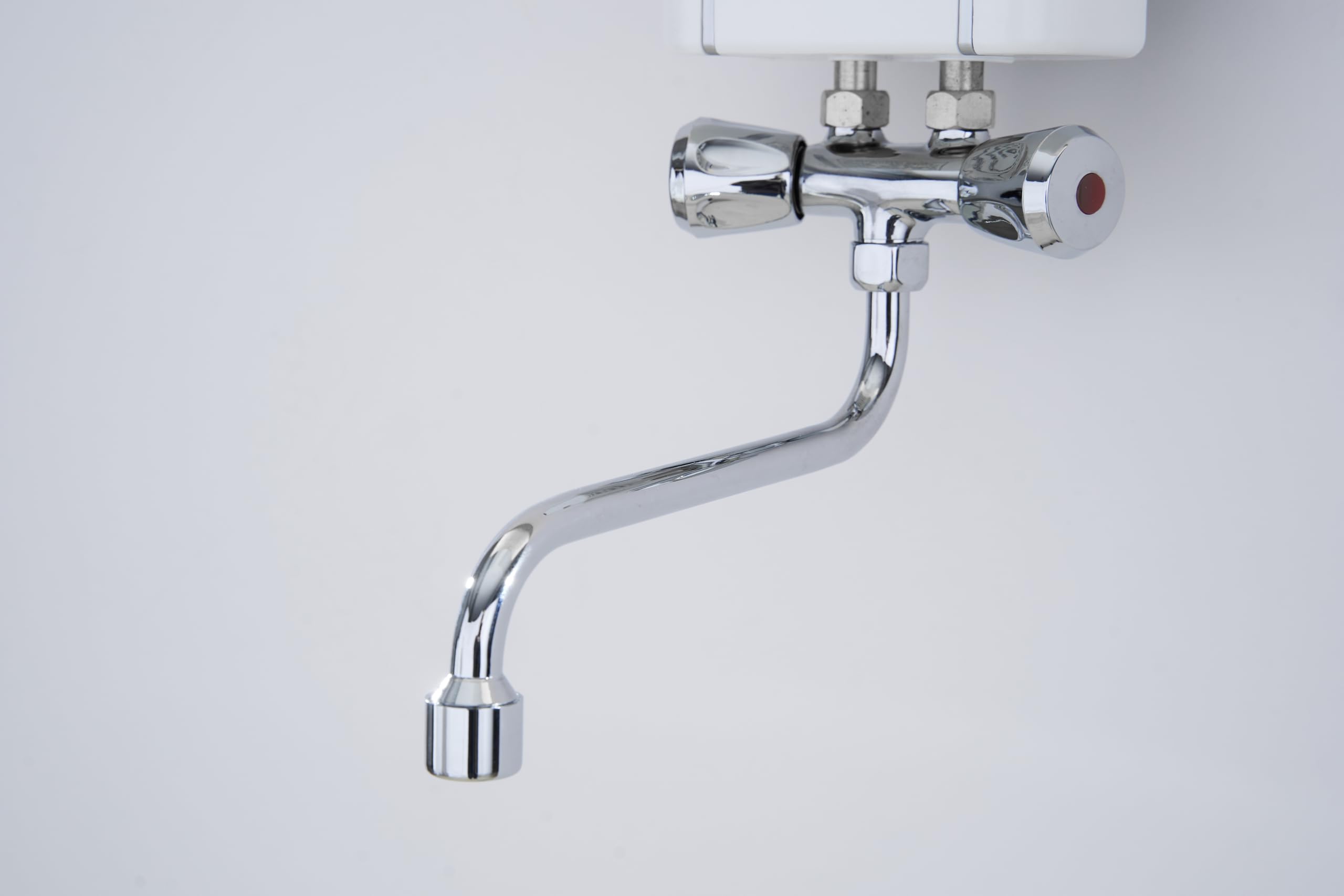 Thermoflow Mały przepływowy podgrzewacz wody 3,5 kW z armaturą Typ/model: ELEX35ARM