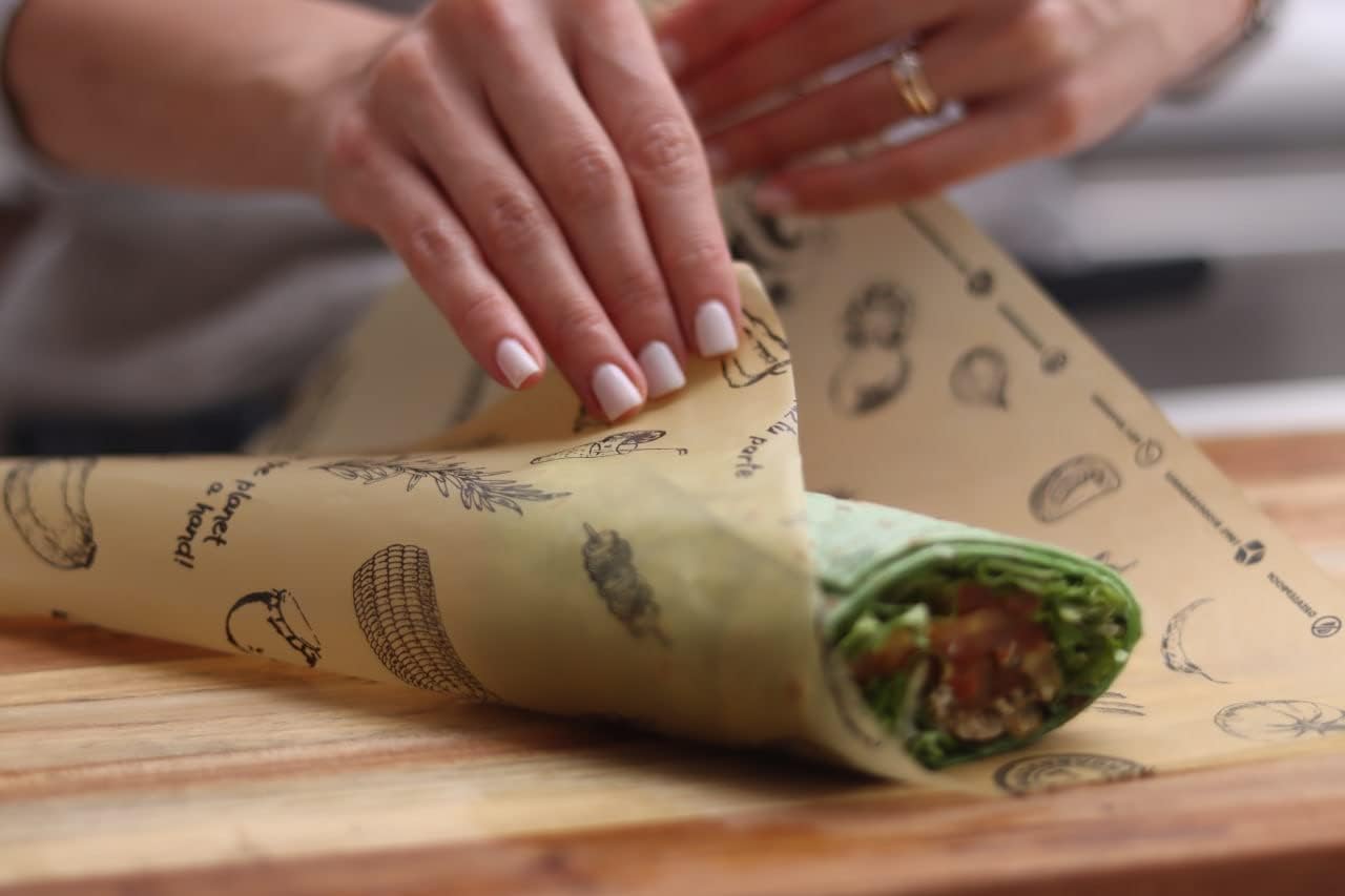 Technopaper Premium Deli Paper 12"x12" - 500 Pack - Water & Grease Resistant - Biodegradable, 100% Recyclable and No Wax Coating, Tray Liner (Kraft, FoodPrint)