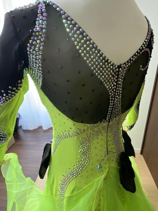 社交ダンスモダンドレス蛍光イェーロー