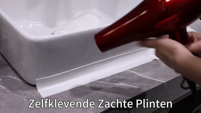 Dikariya Zelfklevende PVC Plint Zwart 35x35mm 18M - Flexibele Plakplint op Rol voor Keuken en Badkamer
