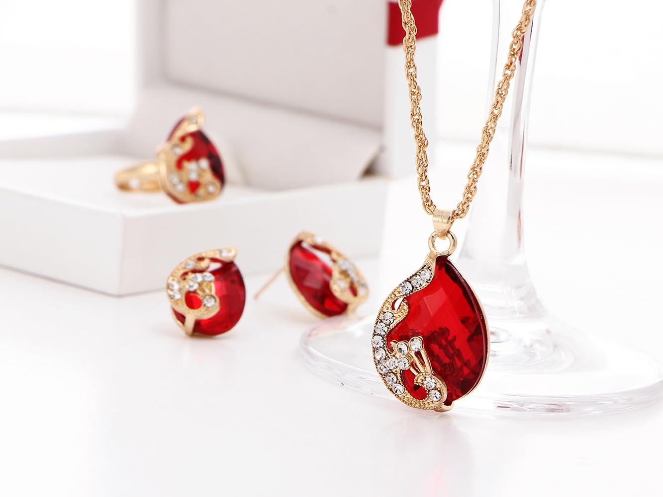 Stylish Crystal Ring Earrings Necklace Set
