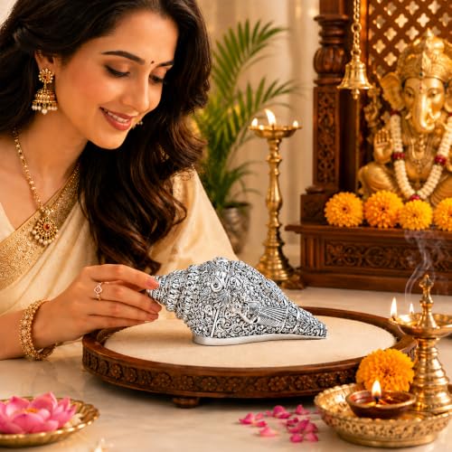 Image of DIVINITI 999 Silver Plated Sacred Ganesha Shankh with Luxury Velvet Gift Box|Antique Silver Finish Decorative Conch Shell for Home Temple, Pooja Room & Spiritual Decor|Auspicious Vastu Gift|14 x 8 cm