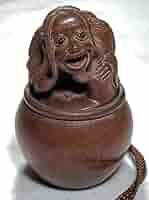 Amazon.co.jp: 印籠 柘植 鬼婆婆 黄楊繊細彫刻 木製 : 文房具