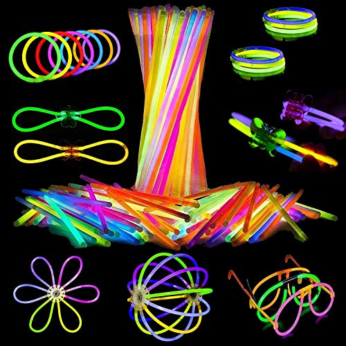 Attikee 448 PCS Glow Sticks Bulk, Glow Party Supplies, 8 Inch 7 Colors 200PCS Glow Sticks & 248PCS Connectors for Eyeglasses Balls Flowers Necklaces Bracelets, Glow in Dark Light Sticks for Kid Adult