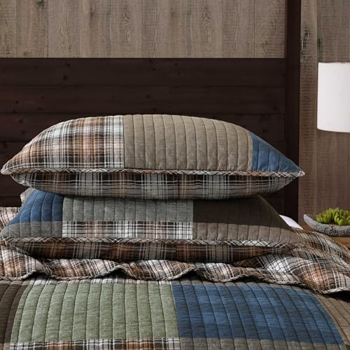 Image of Eddie Bauer - Queen Quilt Set with Sham, Reversible Cotton Bedding, Lightweight All-Season, Pre-Washed, Classic Patchwork Green
