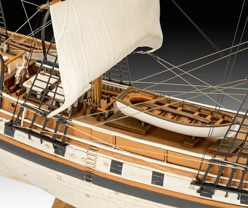 Revell Modellbau, H.M.S. Beagle, Bausatz, Maßstab 1:96, 178 Teile, Bastelset ab 13 Jahren, Detailgetreues Modell, Segelschiff, Authentische Nachbildung