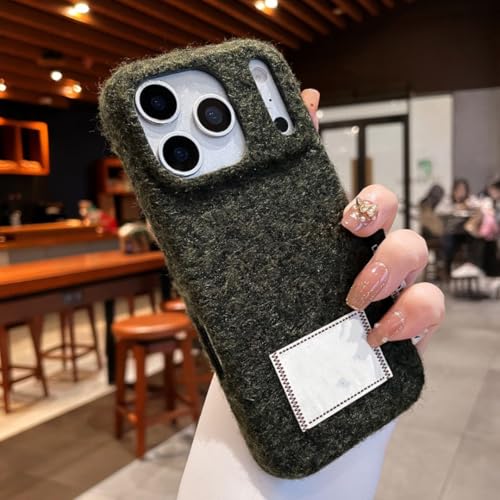 Coque brodée iPhone 14 Pro vert foncé dos souple pelucheux motif Dame chic
