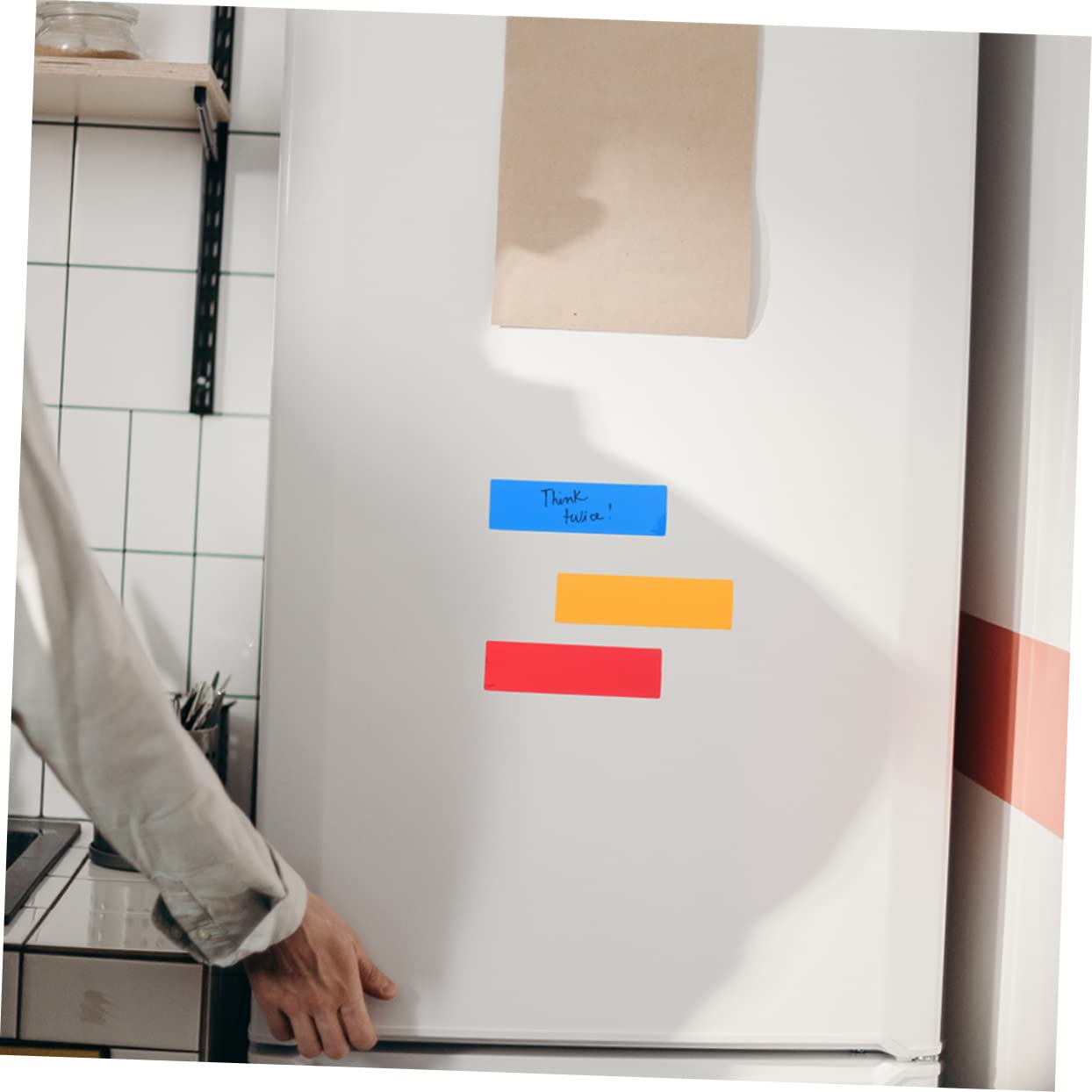 NUOBESTY 60pezzi Etichette Magnetiche Cancellabili Secco Adesivi Magnetici Scrivibili Colori Vivaci Pratici Per Uso Ripetuto in Aula Ufficio e Cucina