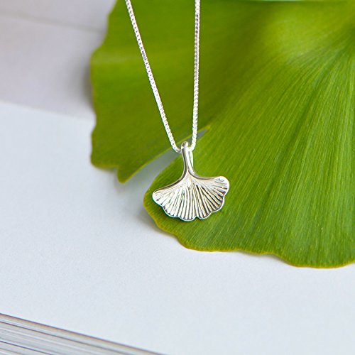 Collier ginkgo en argent sterling, le cadeau idéal