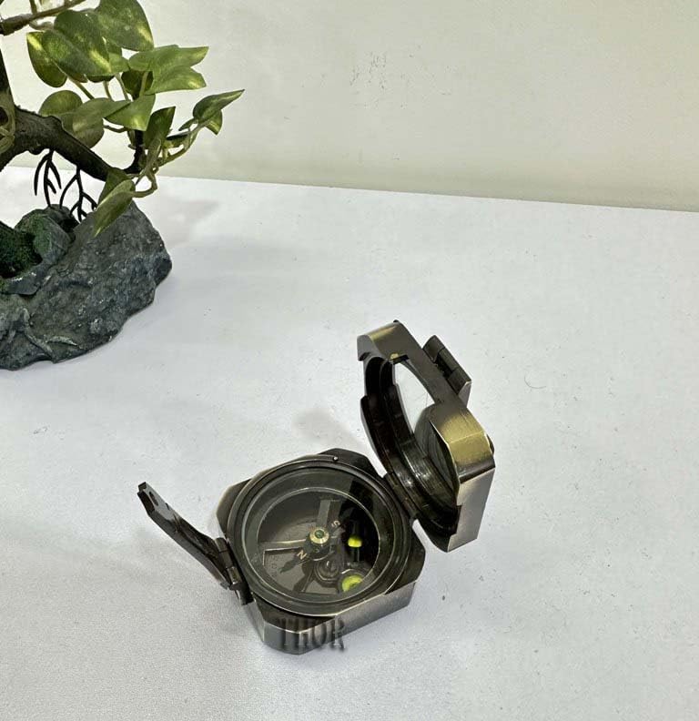 Brass Compass Vintage Surveying Nautical Compass for Navigational/Traveling/Hiking/Tracking/Camping Tool Outdoor Compass