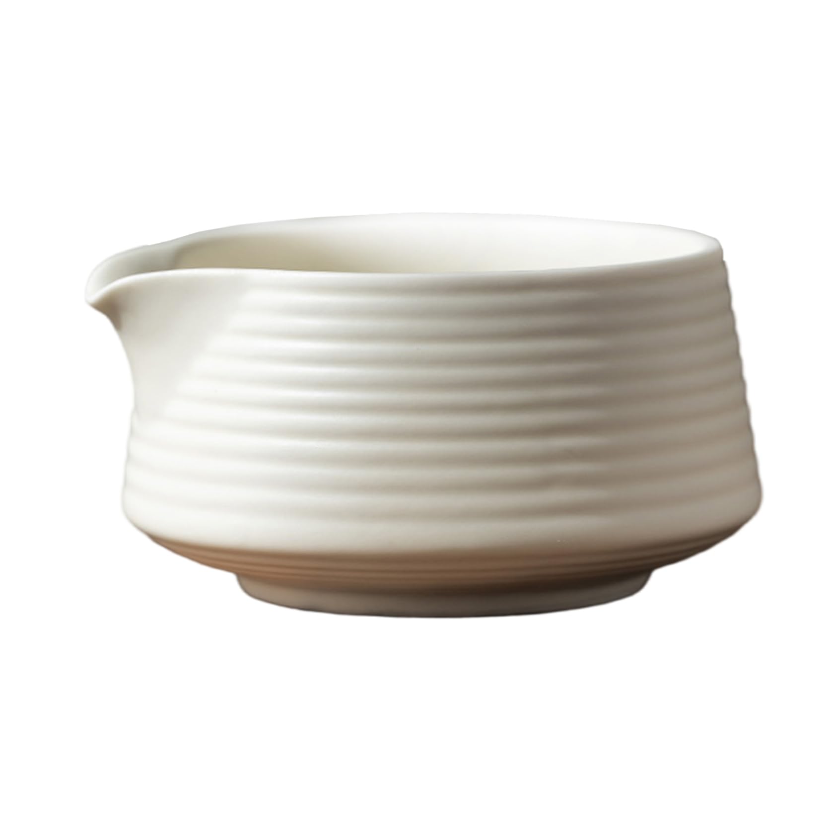 Ameble 500ml White Japanese Ceramic Matcha Bowl with Pour Spout, Elegant Smooth Tea Cup for Home, Tea Room, Restaurant, Matcha Whisking Bowl for Ceremony