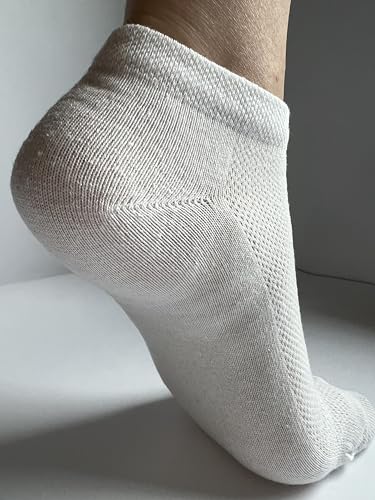 Image of Women's organic linen short-cut socks with a white mesh structure, packed in sets of three, size S. (Small)