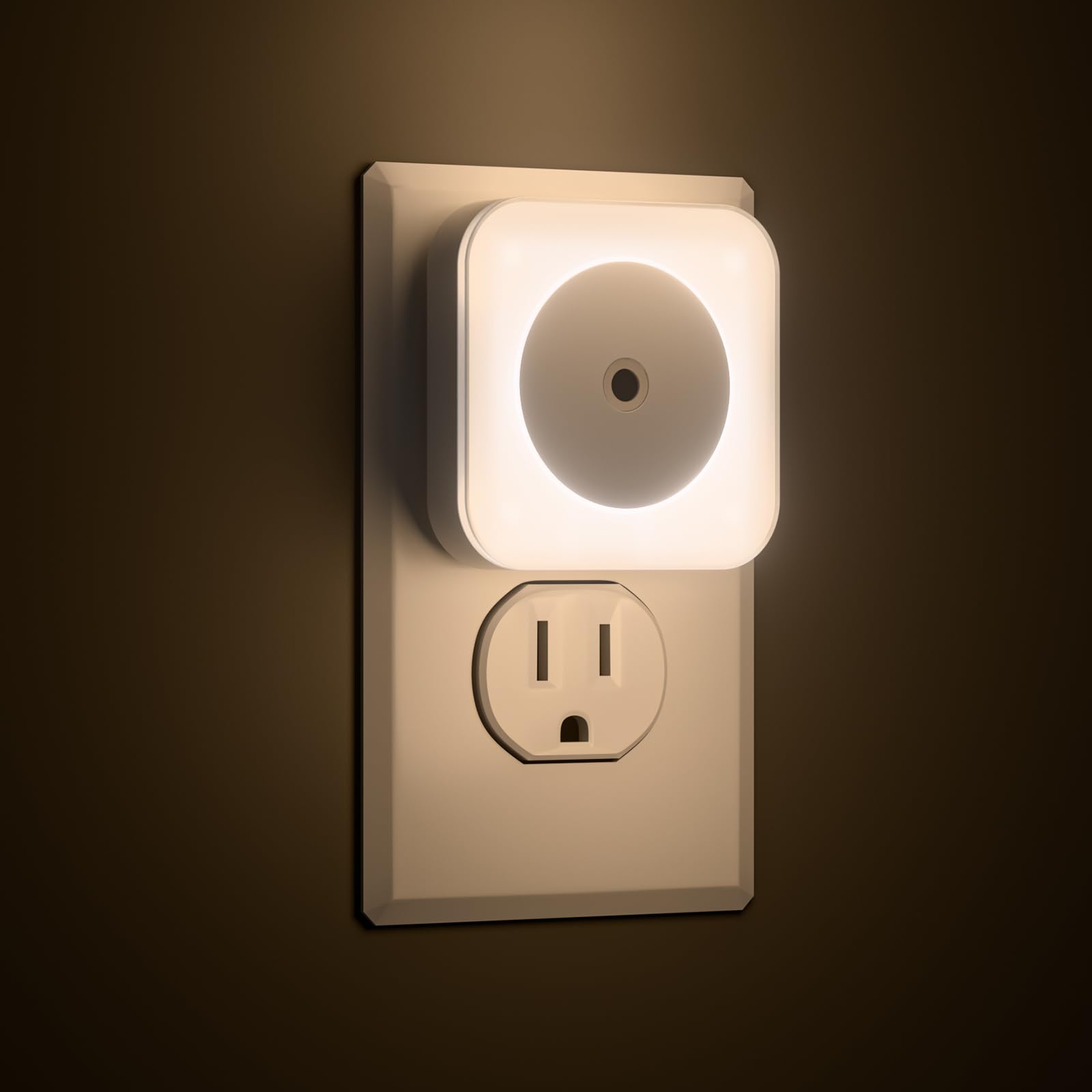 View 1 of [only 1] 4-Pack LED Night Lights Plug into Wall,Bright Nightlight Auto-On/Off and Dimmable,0.5W Plug in Socket Night Light,Smart Sensor,Daylight White,for Adults Kids Bedroom Bathroom Hallway Kitchen Decor (4)
