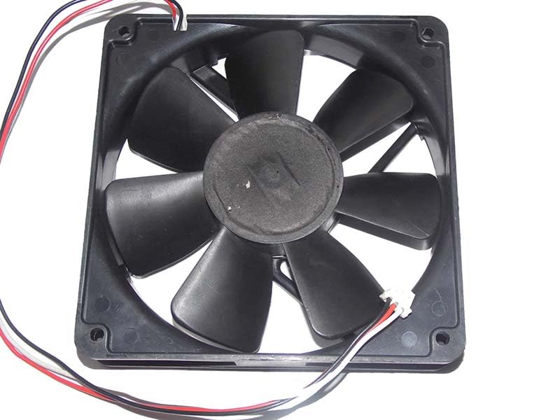 Ventilador 120mm contra sobrecalentamiento de electrónica interna con conector de 3 cables 4