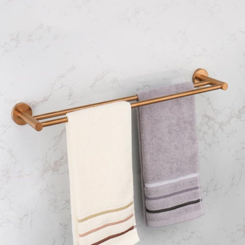 Escobilla de baño de diseño y ganchos de barra para renovar el aseo familiar
