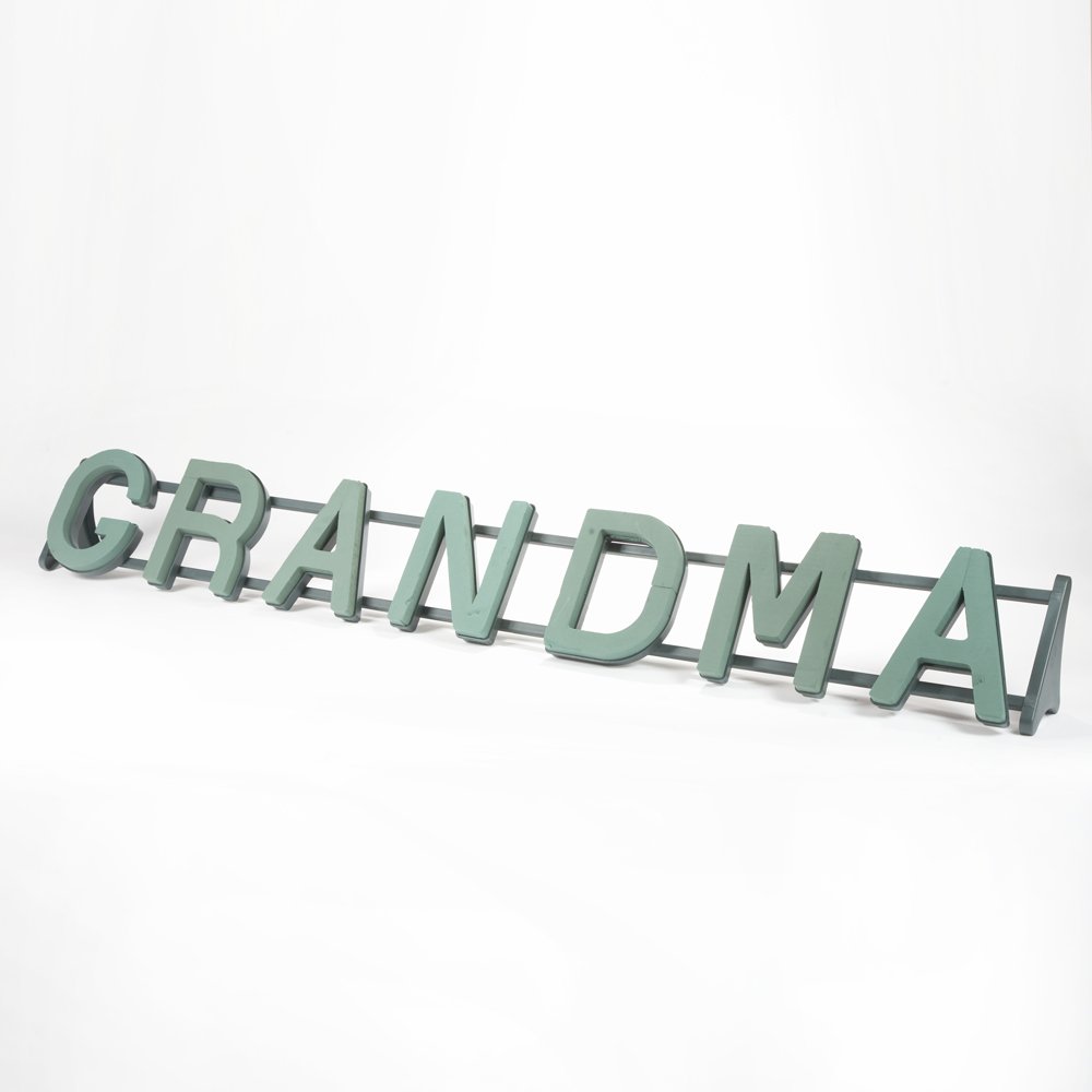 OASIS® NAYLORBASE® Funeral Tribute on stand GRANDMA