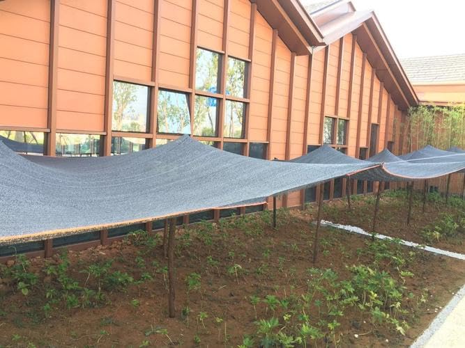 90% Shade Cloth with Grommets - Image 4