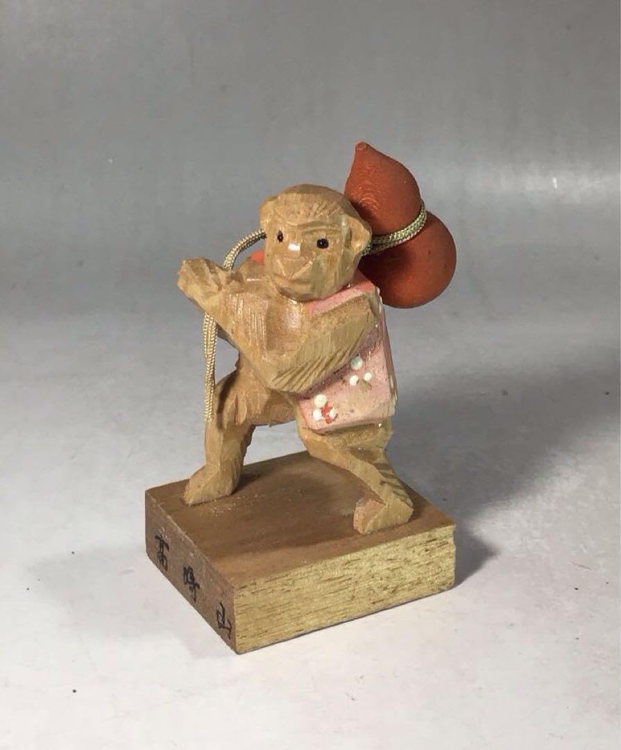 伝統工芸 木彫り紫猿小像（DJポーズ・一点もの） 伝統工芸 木彫り紫猿小像（DJポーズ・一点もの） - メルカリ