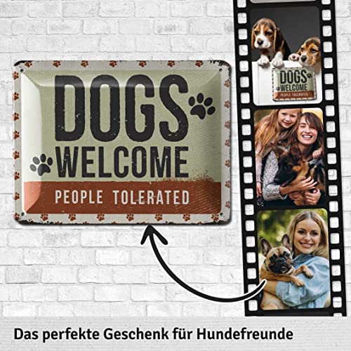 LANOLU Blechschild Hund - DOGS WELCOME - Deko Hund Geschenke für Hundeliebhaber in retro Shabby Chic Optik - Vintage Dekoration als Geschenk für Hundefreunde aus Metall, 15x20cm