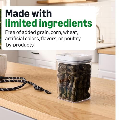 Image of Amazon Basics Dental Dog Treats to Help Clean Teeth & Freshen Breath for Medium Dogs, Unflavored, Per Pack: 36 Count, 2.25 pounds (Previously Wag)