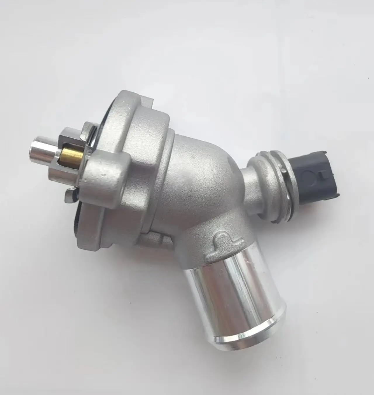 Termostat układu chłodzenia silnika pasujący do Chevrolet Spark 1.2L OEM#25199831 Obudowa termostatu