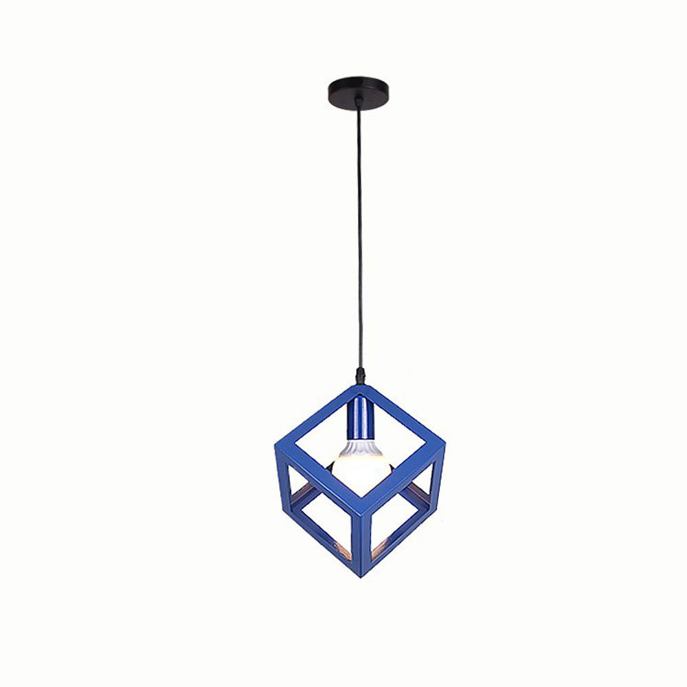 Plafonnier géométrique pour illuminer un petit espace bar