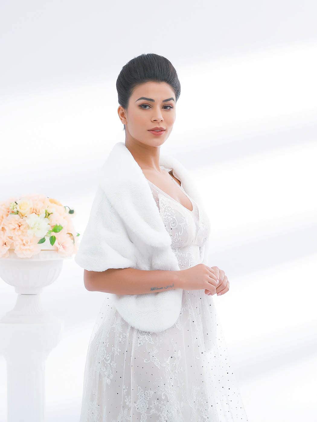 Écharpe de mariage en fausse fourrure pour femme