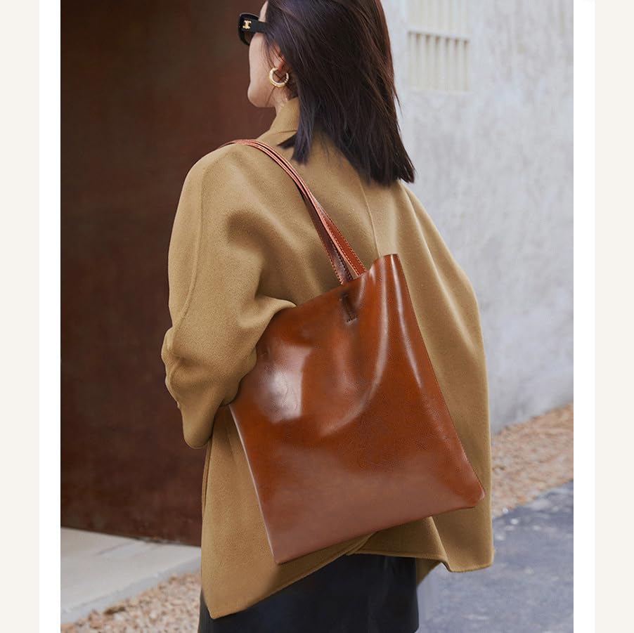 Large Capacity Oil-Waxed Cowhide Tote Bag