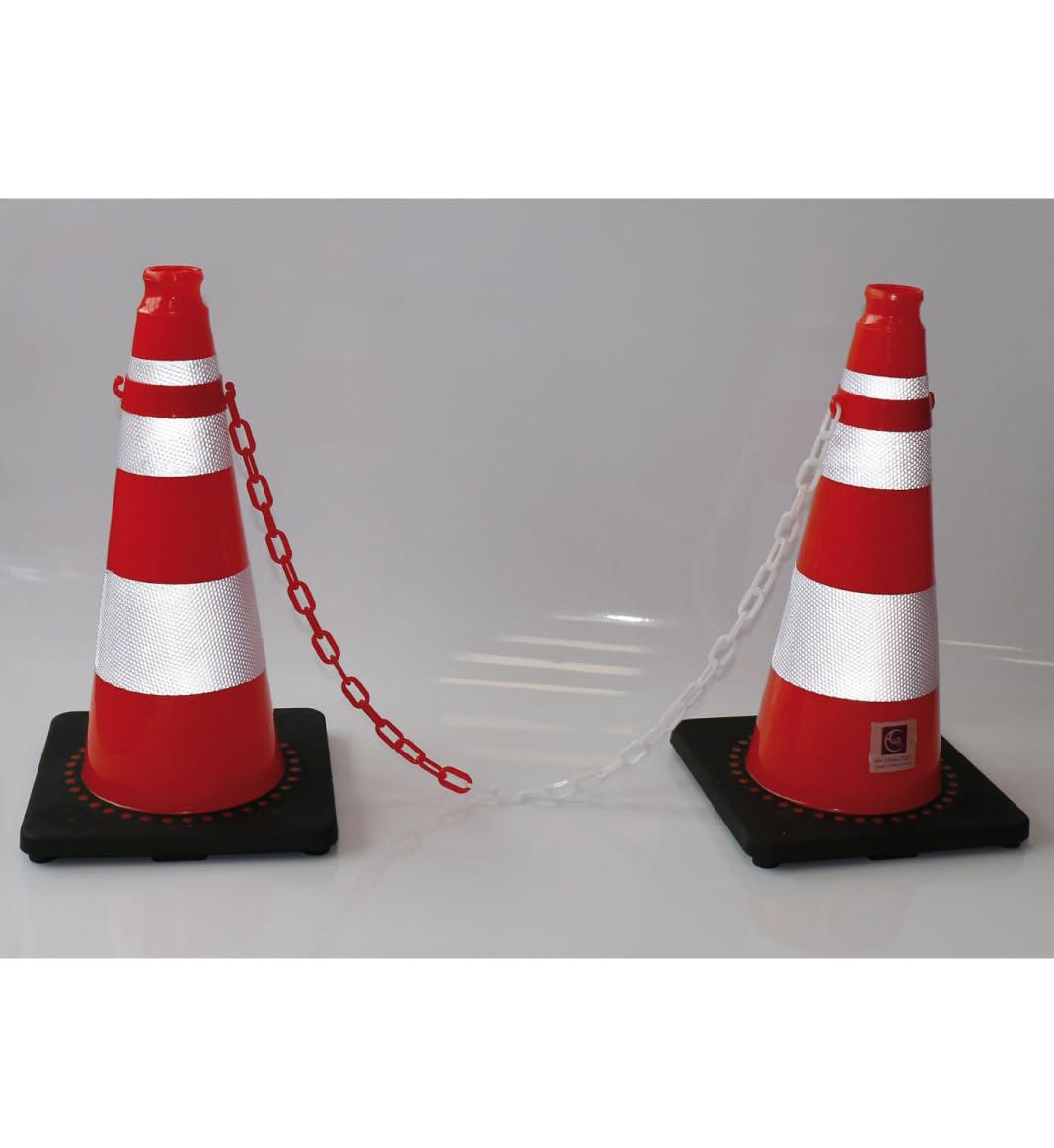 AUA SIGNALETIQUE - Support Chaîne 2 Crochets à Clipser sur Cône de Signalisation (10)