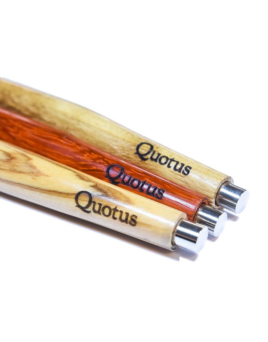 Portamine artigianale in legno - Lunghezza: 14 cm - Spessore mina: 5,6 mm - Durezza mina: HB (Iroko)